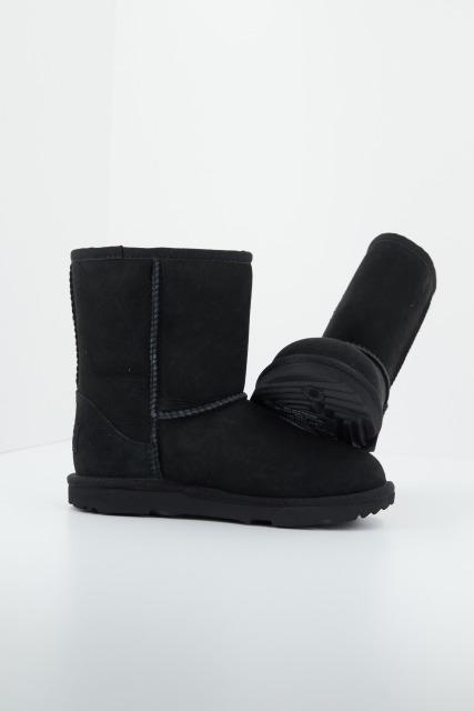 UGG CLASSIC II en color NEGRO  (4)