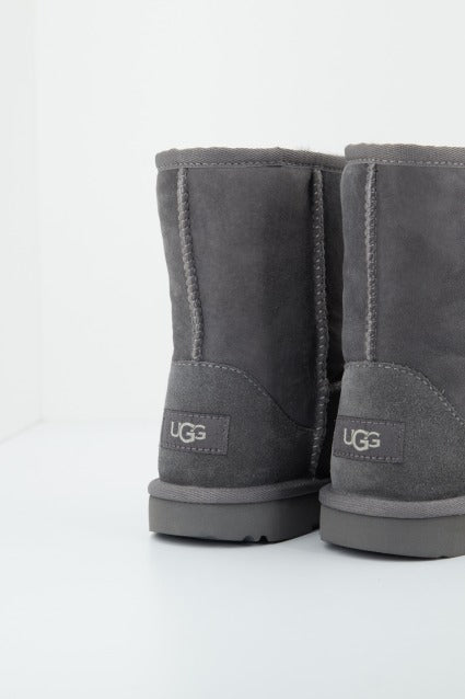 UGG CLASSIC II en color GRIS  (4)