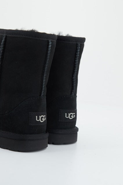 UGG CLASSIC II en color NEGRO  (3)