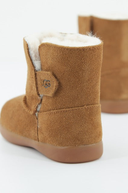 UGG T KEELAN en color MARRON CLARO  (3)