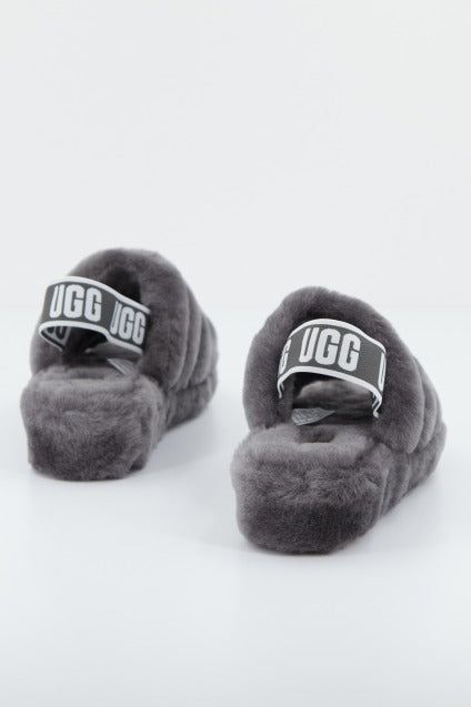 UGG FLUFF YEAH SLIDE en color GRIS  (3)