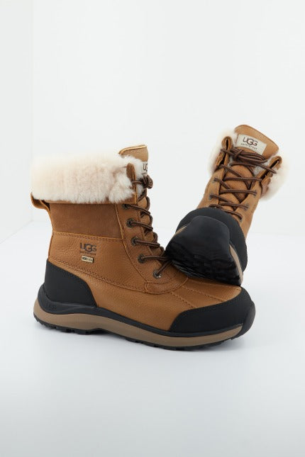 UGG ADIRONDACK BOOT III en color MARRON  (4)