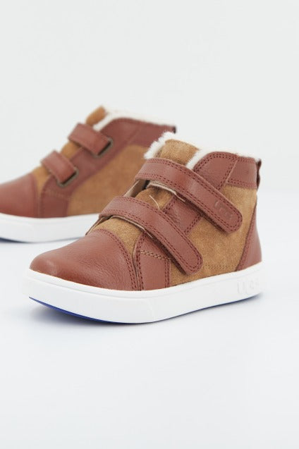 UGG T RENNON II en color MARRON  (2)