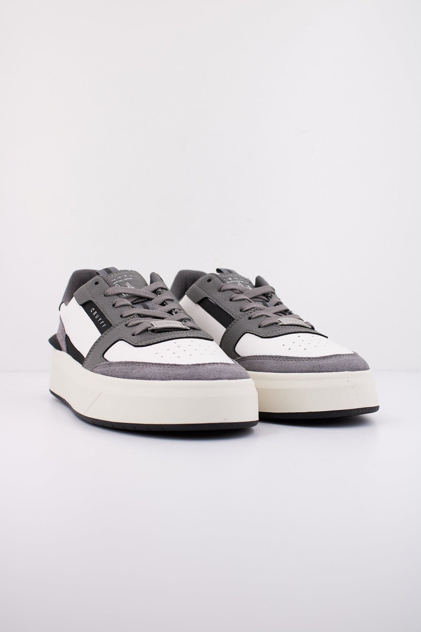 CRUYFF ENDORSED TENNIS en color GRIS  (2)