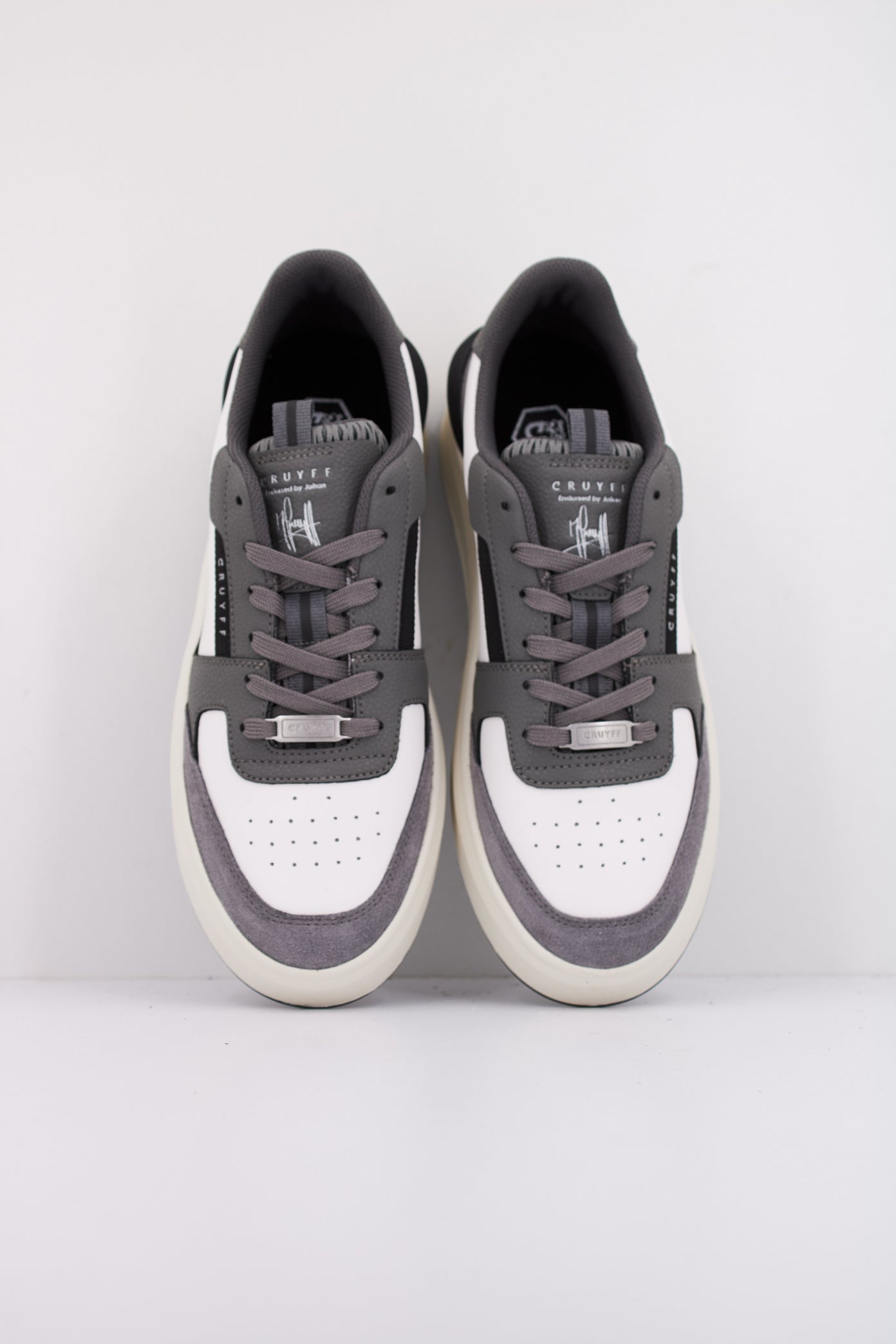 CRUYFF ENDORSED TENNIS en color GRIS  (3)